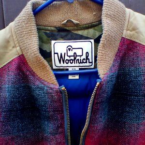 Woolrich! vest, new condition, m/m mens luxury brand name, quality in/outdoors.
